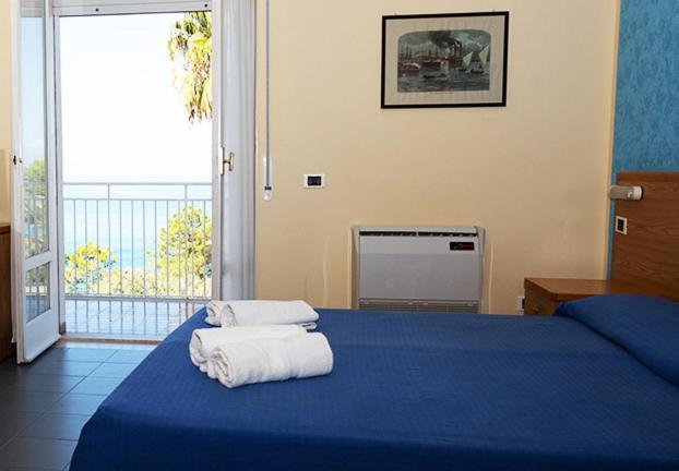 Hotel Parthenius Cirella Di Diamante Exteriör bild